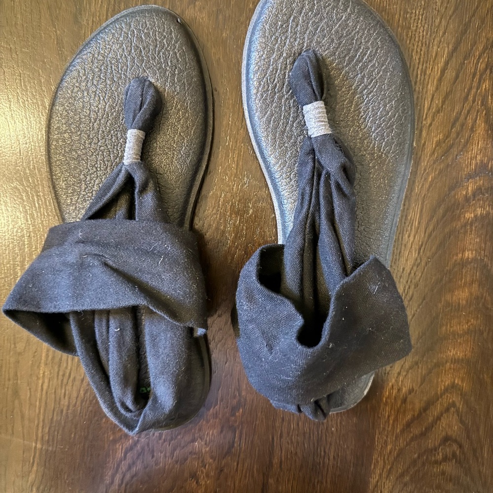 Sanuk Black Women's Sandals